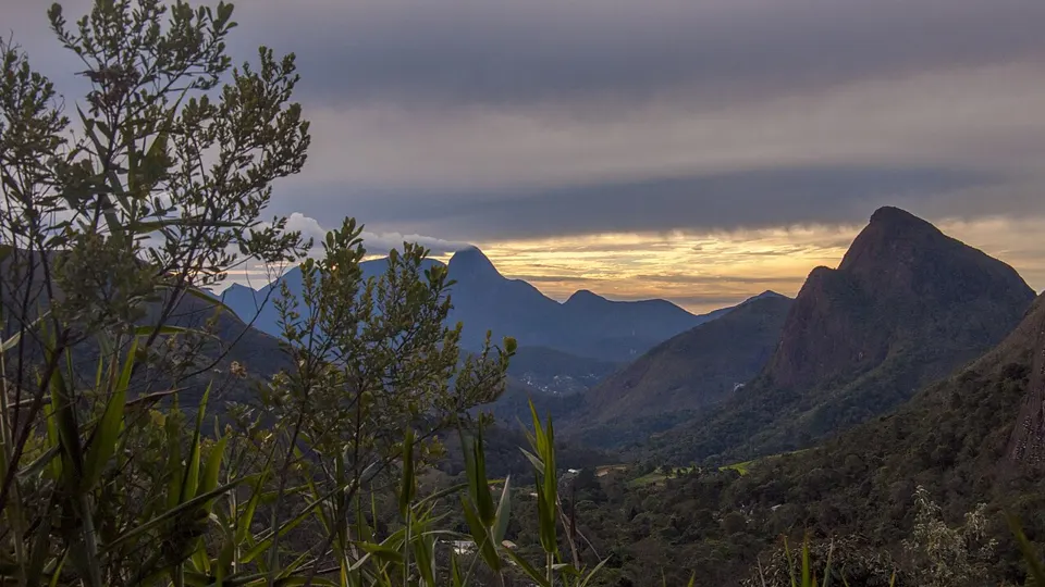 Parte Baixa do Parnaso (Petrópolis), Petrópolis